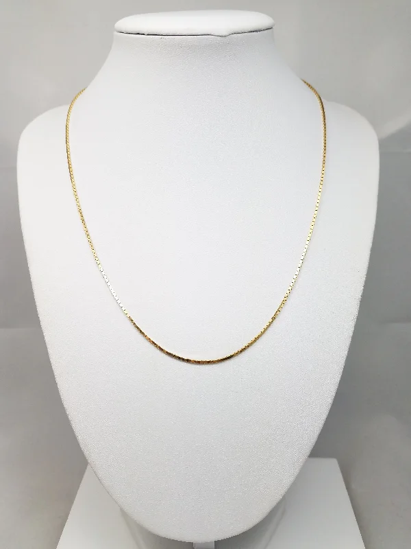 Ladies Necklaces for Entrepreneurs-Classy 18" Solid 14k Yellow Gold Box Link Chain Necklace Italy