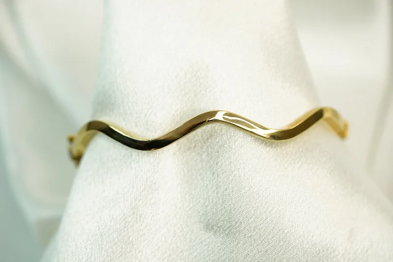 Ladies Classic Bracelets -14k Golden Waves Bangle Bracelet