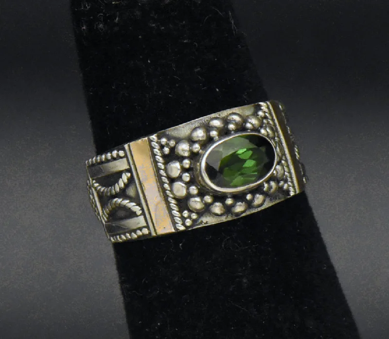 Woodland Theme Rings -Vintage Handmade Green Tourmaline Sterling Silver Ring Ring - Size 3.25