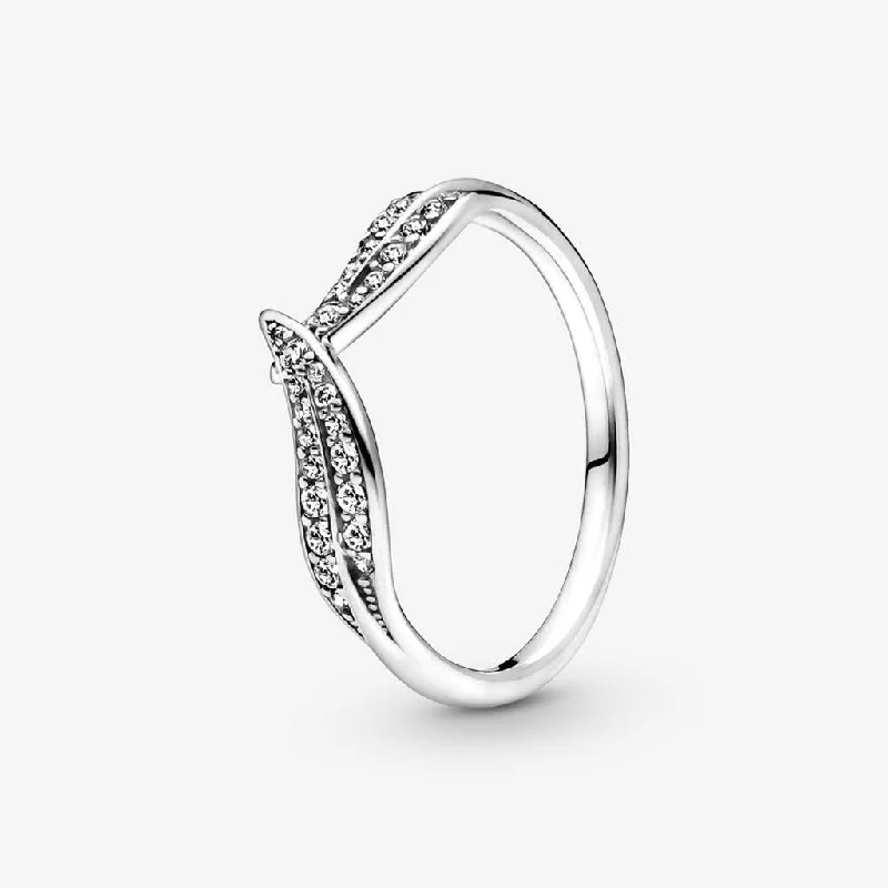 Antique Look Rings -PANDORA : Sparkling Leaves Ring in Silver