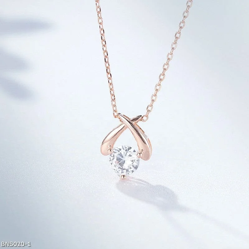 Ladies Necklaces for Trailblazers-Sweet love rose gold necklace