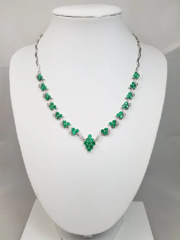 Ladies Necklaces with Blue Glaucophane-New! Glamorous 15.5" 18k White Gold Natural Emerald Diamond Custom Necklace