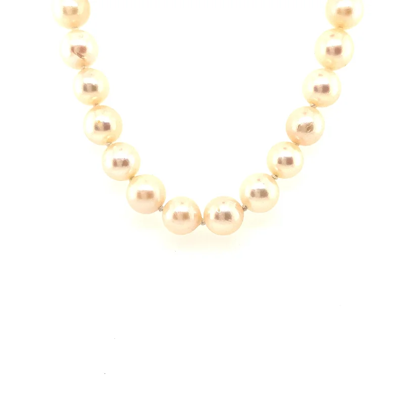 Ladies Necklaces in Yellow Gold-Estate  24" Cultured Pearl Necklace in Yellow Gold