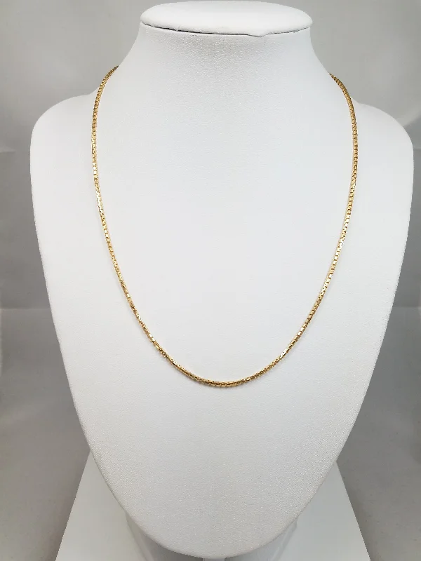 Ladies Necklaces with Bronze Andalusite-Sporty 17.5" Solid 14k Yellow Gold Rounded Box Chain Necklace