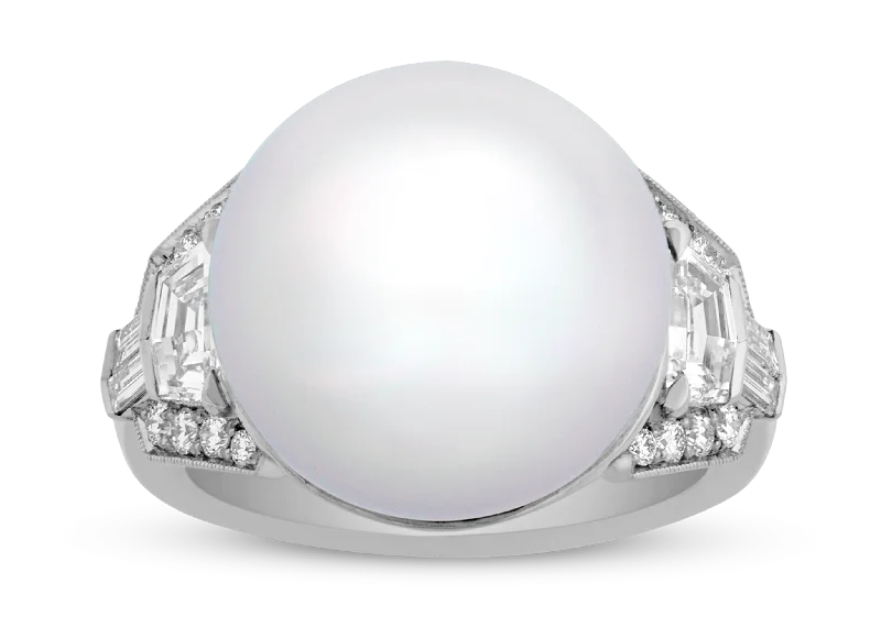 Edgy Design Rings -Raymond Yard South Sea Pearl Ring, 14mm