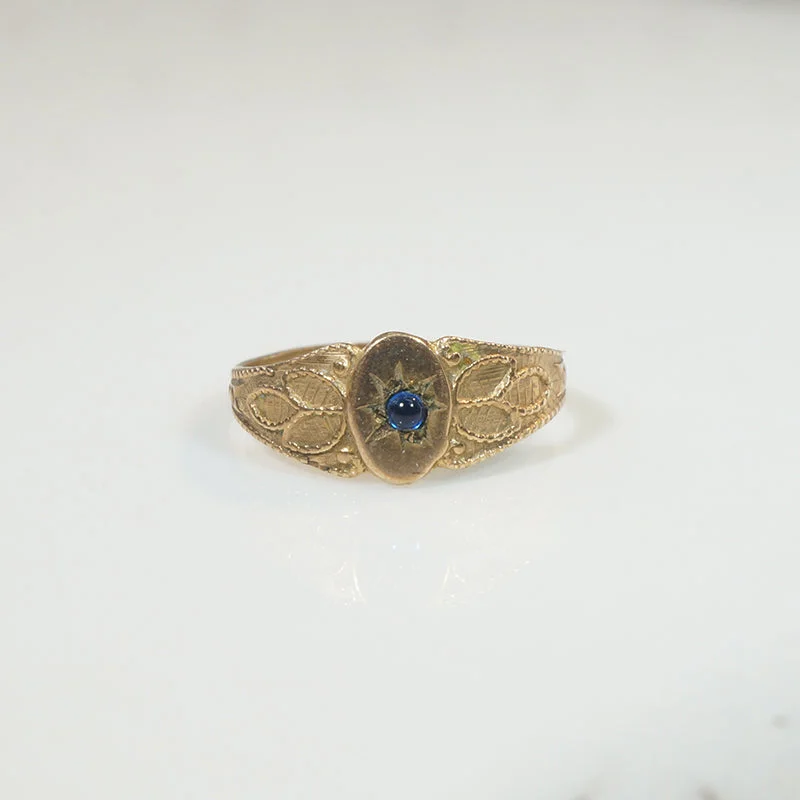 Urban Chic Rings -Tiny Edwardian Signet Ring with Sapphire