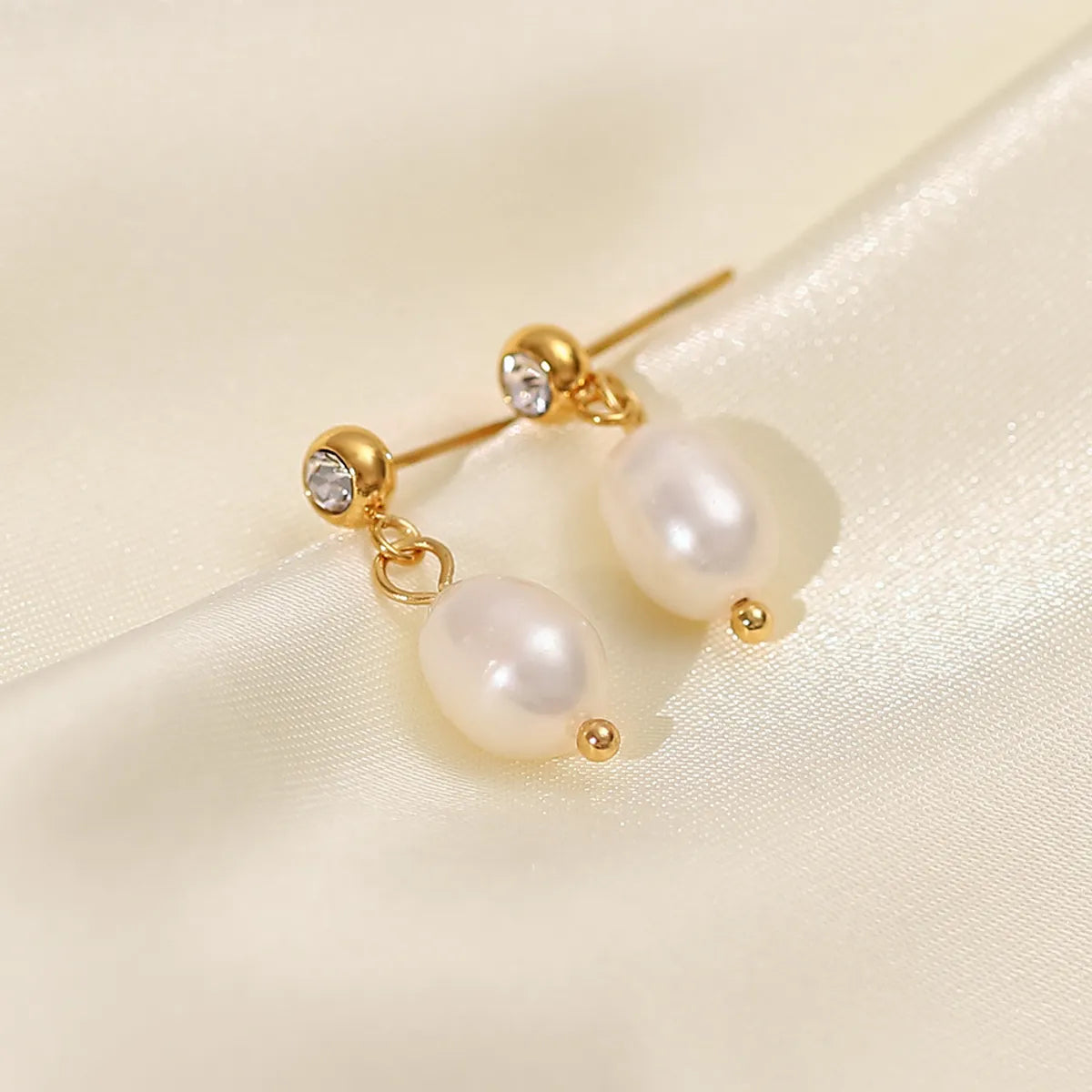 Ladies Earrings Handcrafted Art-Elegant Geometric Stainless Steel Drop Earrings Gold Plated Pearl Stainless Steel Earrings