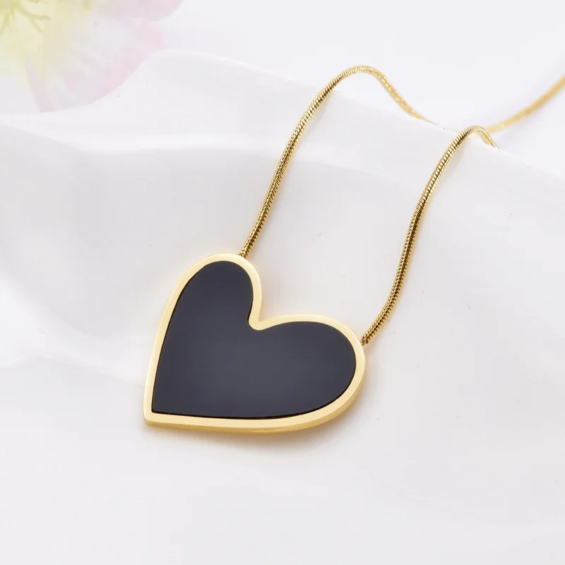 Necklace, Gold Black