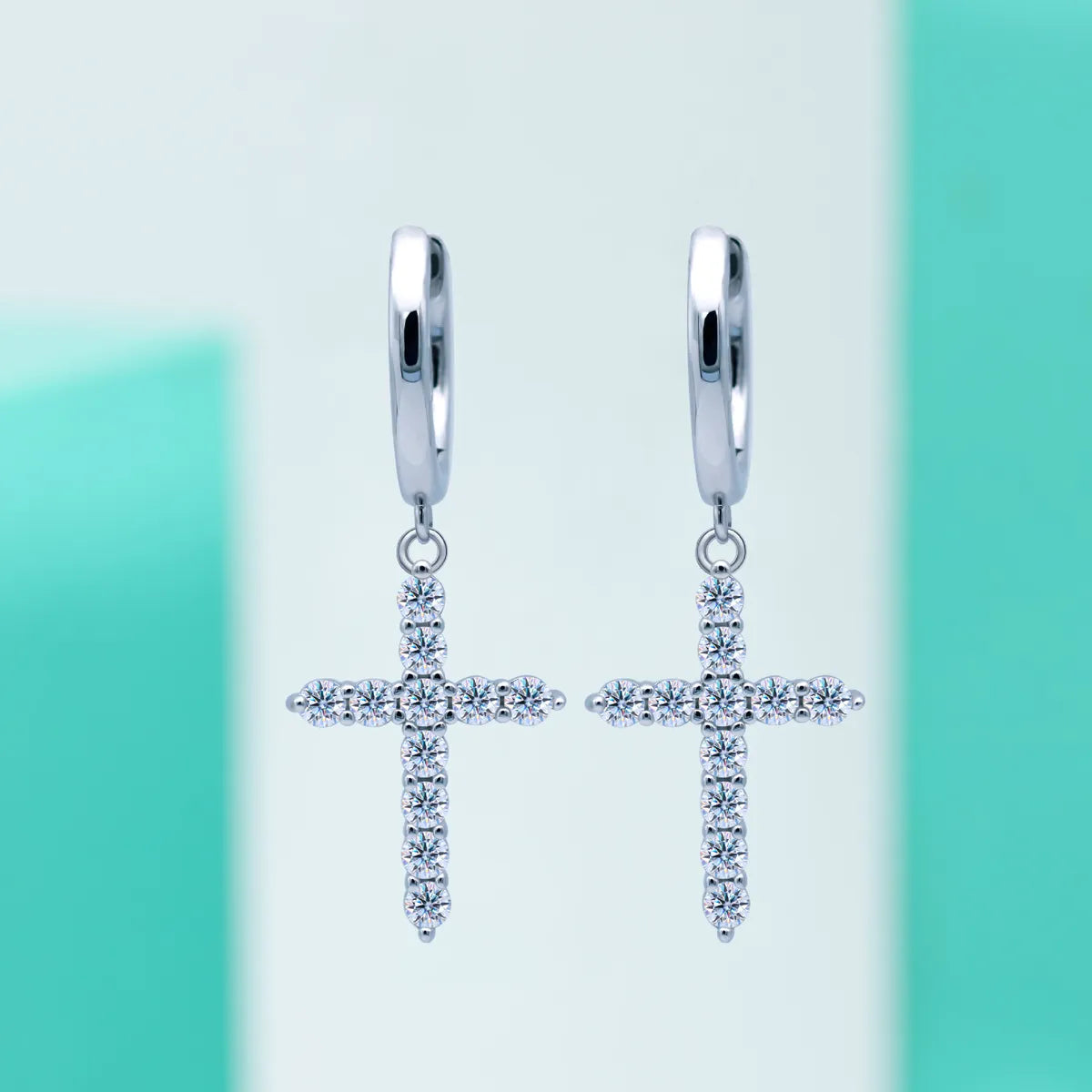 66 Points (Moissanite) Earrings 2.8G