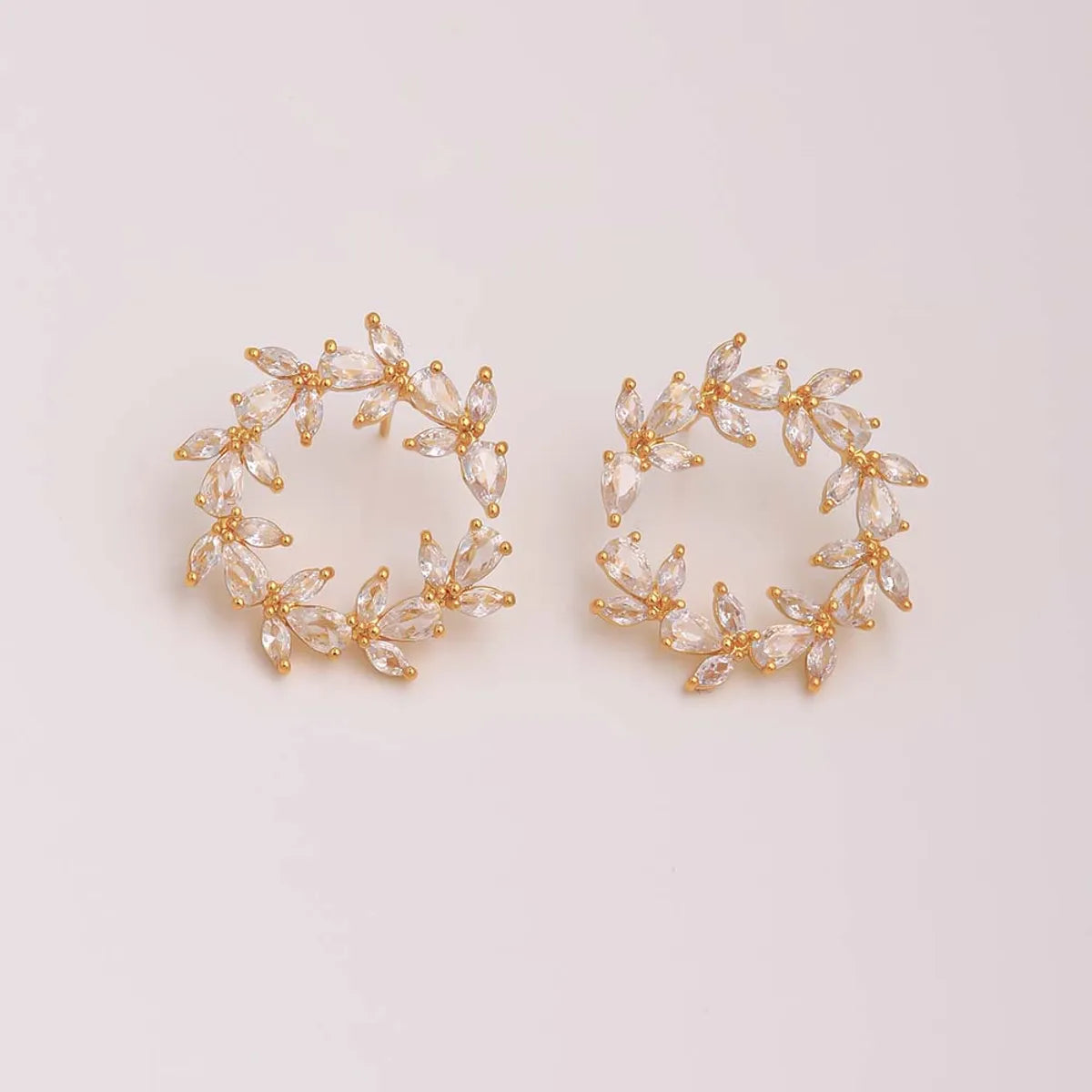 Ladies Earrings with White Muscovite-1 Pair Ig Style Elegant Luxurious Leaf Plating Inlay Copper Zircon 18k Gold Plated Ear Studs