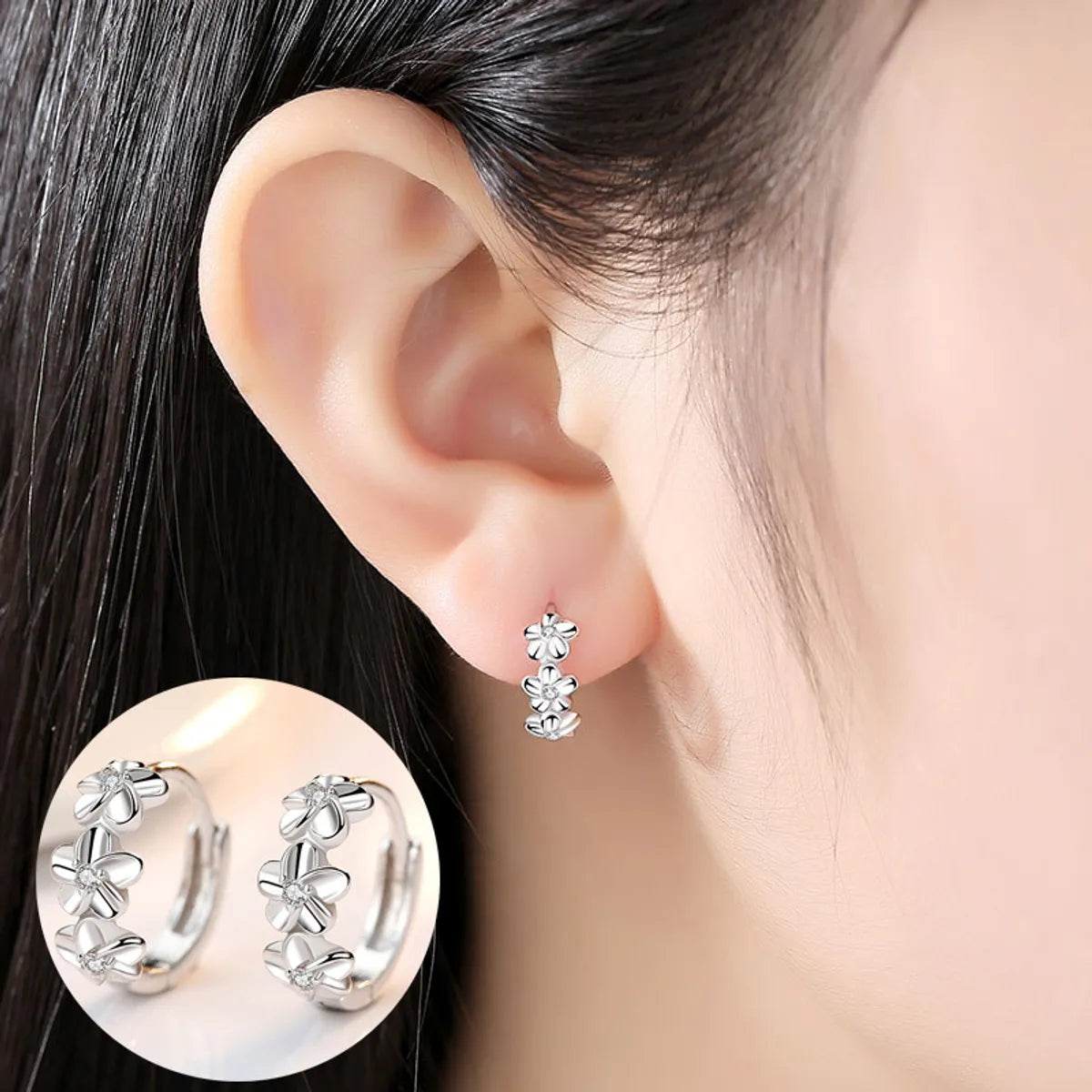 Ladies Earrings for Everyday Chic-1 Pair Simple Style Flower Copper Plating Inlay Rhinestones White Gold Plated Hoop Earrings