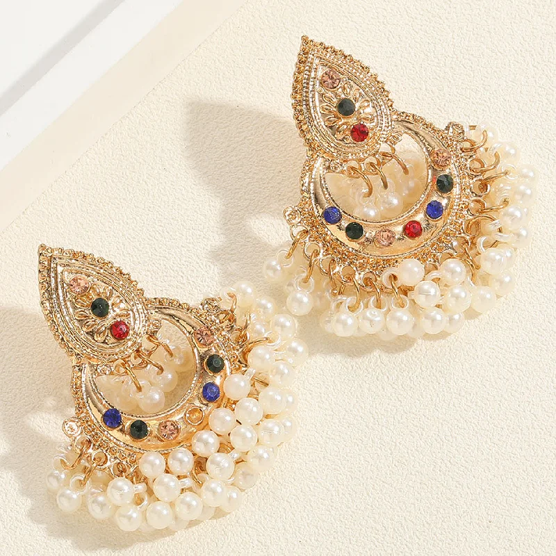 Court Vintage Pearl Earrings