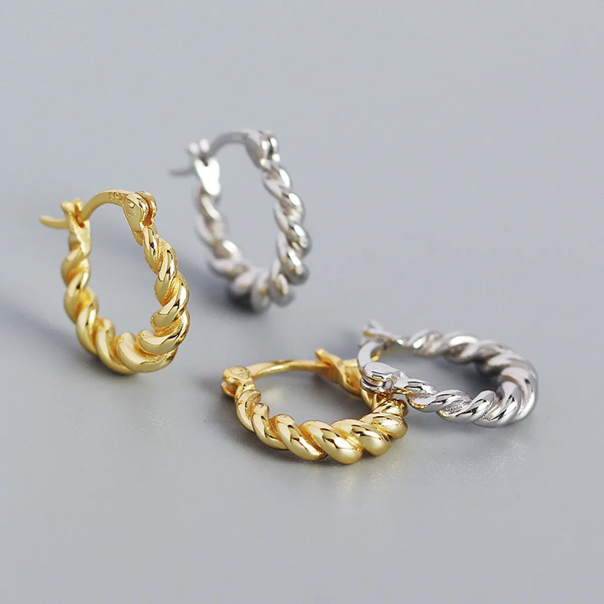 Ladies Earrings for Love Days-Retro S925 Silver Geometric Twist U-Shaped Hoop Earrings Wholesale