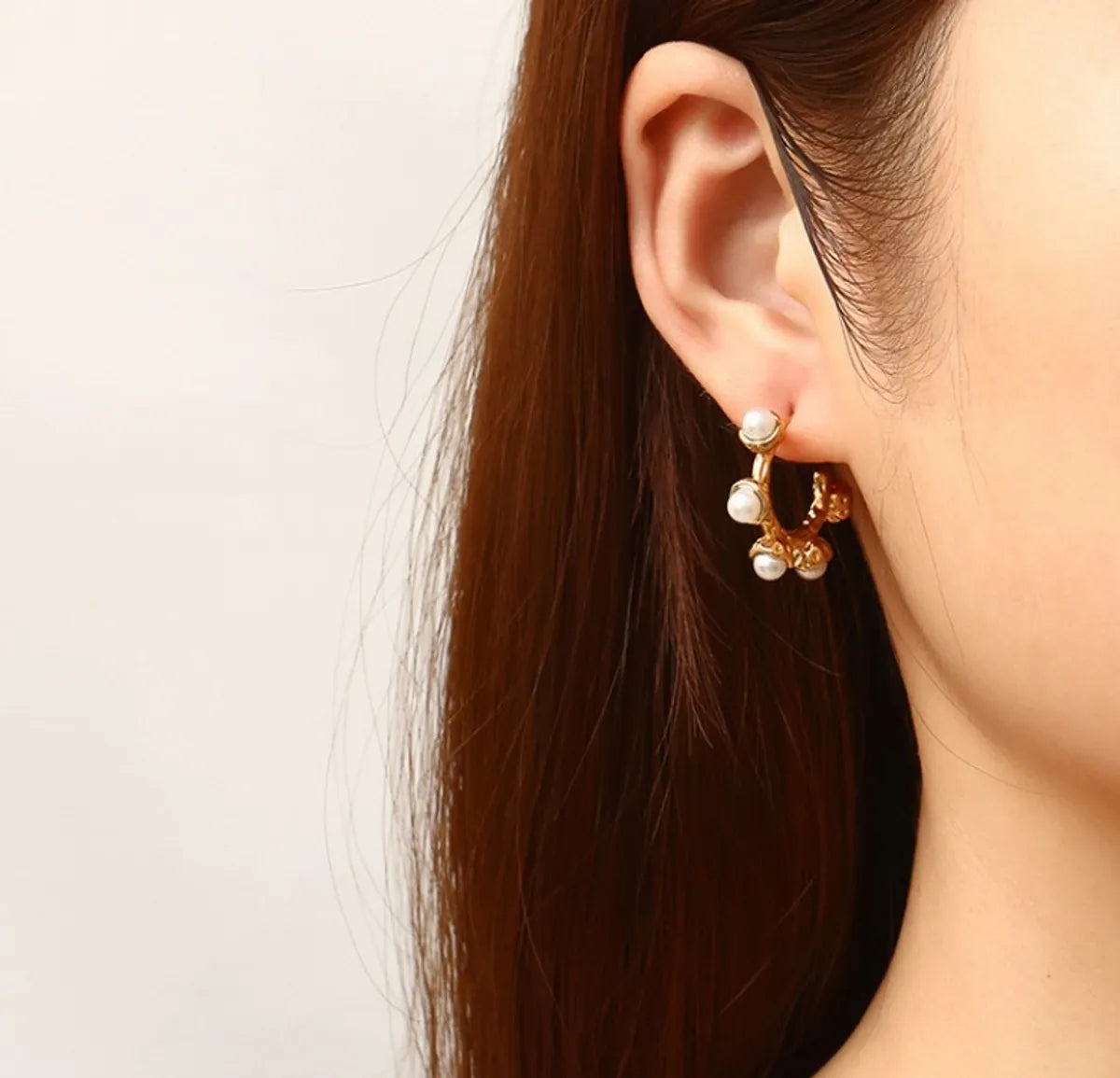 Ladies Earrings with Petal Shapes-1 Pair Retro C Shape Plating Inlay Titanium Steel Pearl 18k Gold Plated Ear Studs