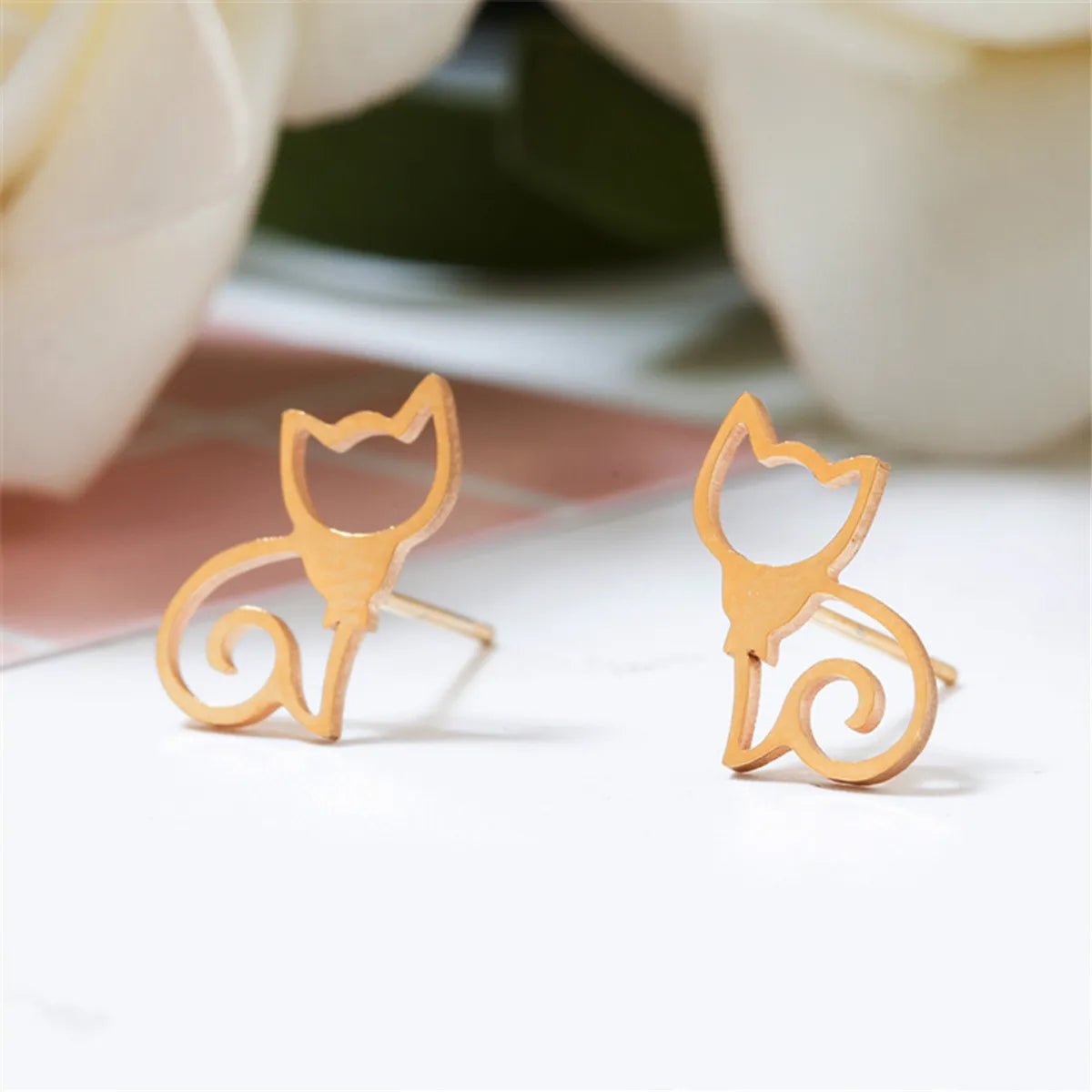 Ladies Earrings in Yellow Gold-Fashion Animal Stainless Steel No Inlaid Earrings Ear Studs