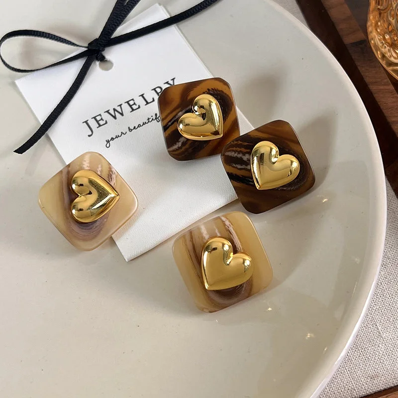 Ladies Earrings High Shine-1 Pair Cute Heart Shape Plating Resin Gold Plated Ear Studs